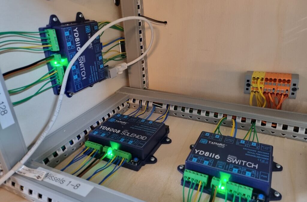 YAMORC Digital navazuje na populární komponenty Digikeijs. Poměr ceny a výkonu zůstává