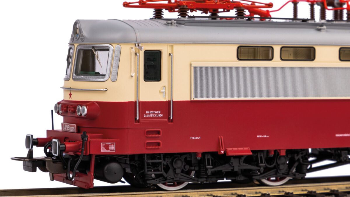 Plecháč S499.0205 od firmy PIKO. Po Laminátce další excelentně zpracovaný model